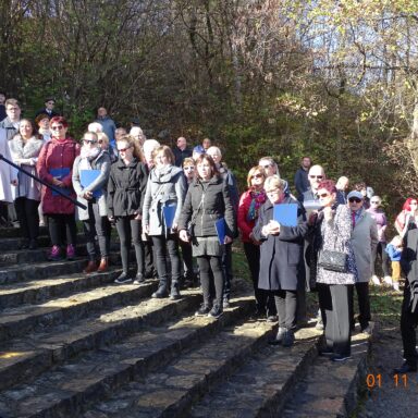 Mešani zbor Mavrica na Drči.