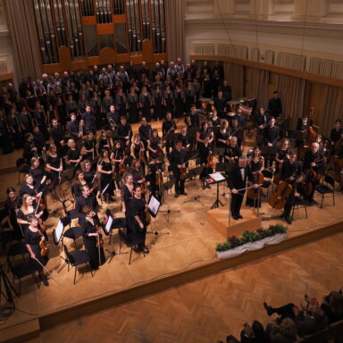 34. novoletni koncert MePZ Mavrica in Orkester Simfonika z gosti - Filharmonija