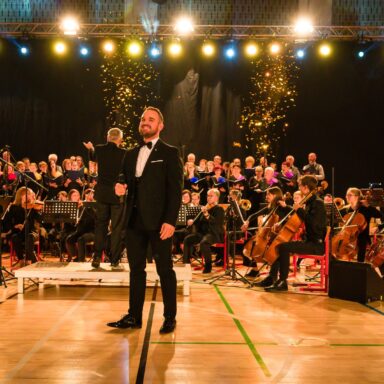 Dobrodelni koncert Žige Laknerja z gosti v Idriji.