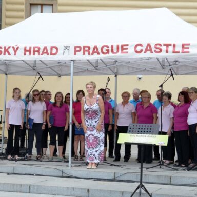 Nastop na Praškem gradu, na južnem delu vrta.